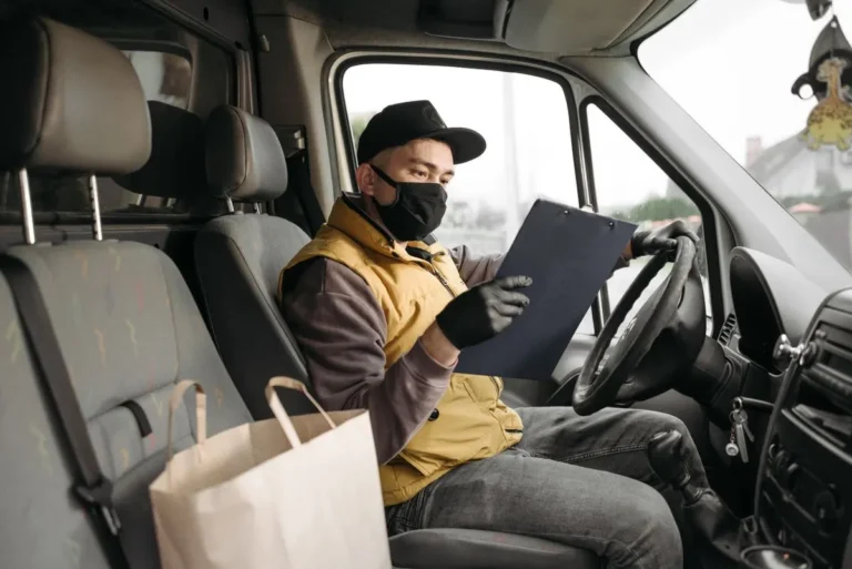 Seguro auto para uso comercial e entrega: o que muda na apólice?