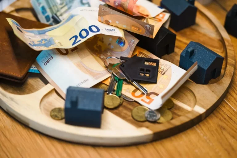 Quais variáveis influenciam o preço do seguro residencial?