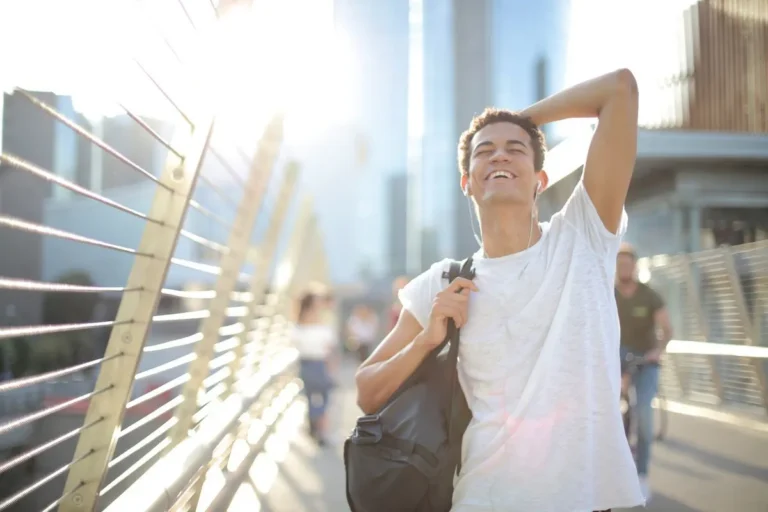Seguro de vida para jovem solteiro: faz sentido contratar?
