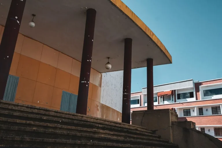 Seguro empresarial para escola: o que a apólice deve incluir?