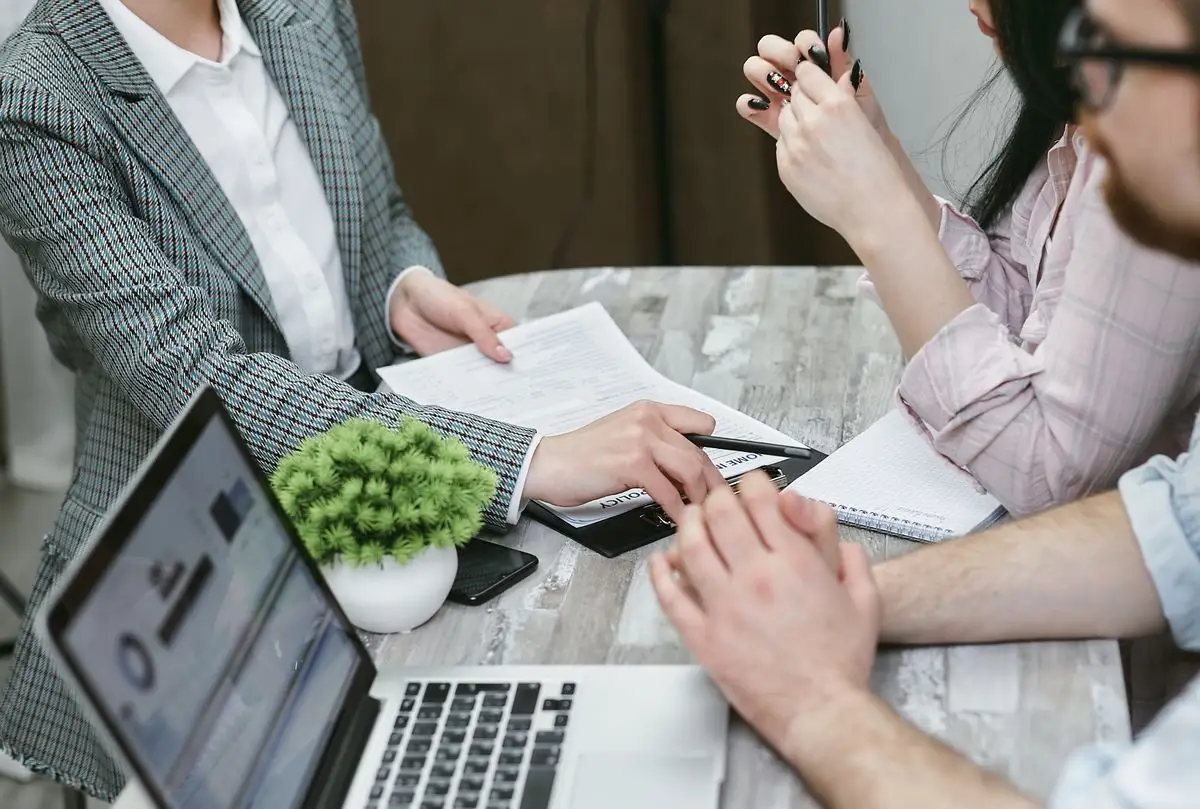 Seguro empresarial para escritório pequeno: o que considerar?