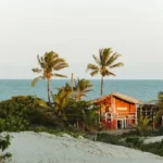Seguro residencial para imóvel na praia no litoral paulista: o que saber?
